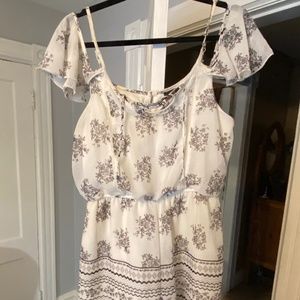 Trixa White Floral Spaghetti Strap and Off Shoulder Romper (Medium)